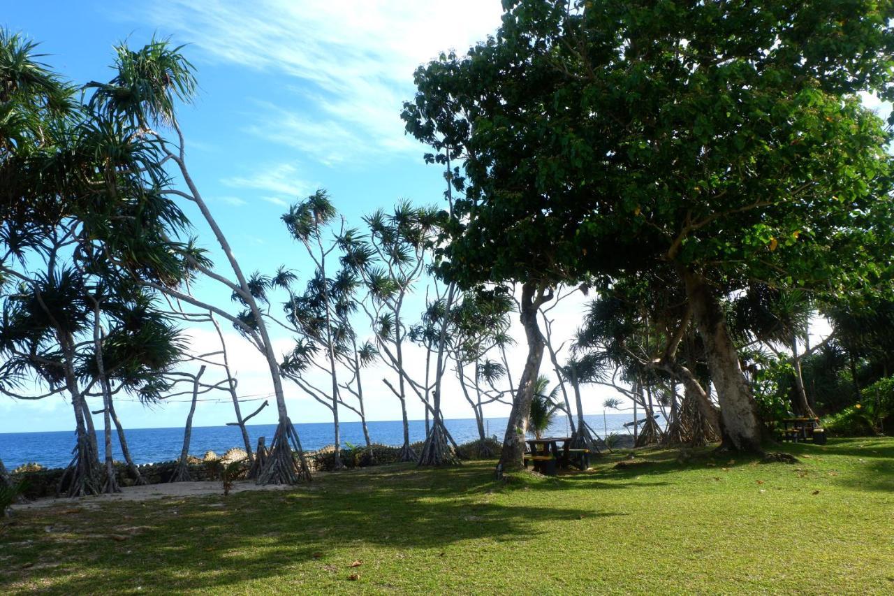 Bluepango Guest House Port Vila Exteriör bild