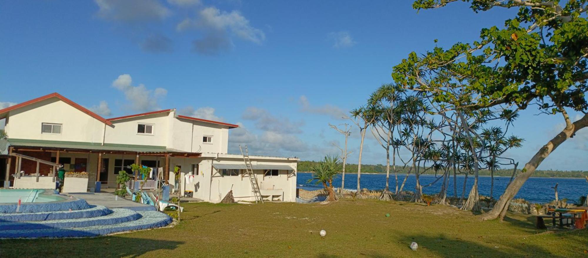 Bluepango Guest House Port Vila Exteriör bild