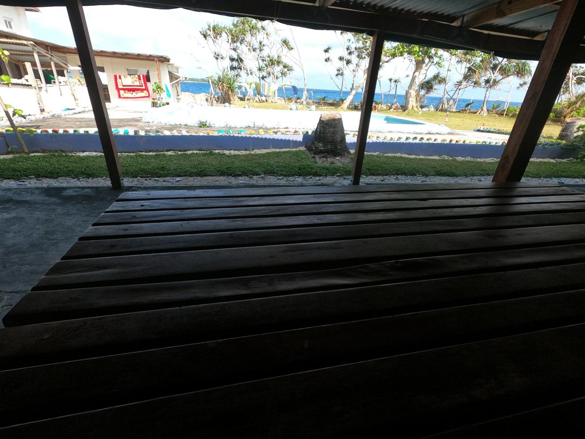 Bluepango Guest House Port Vila Exteriör bild