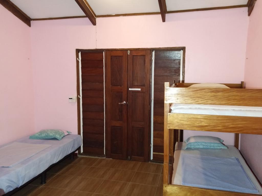 Bluepango Guest House Port Vila Exteriör bild