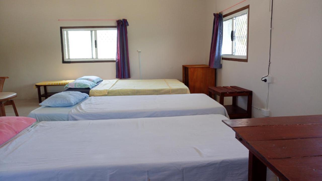 Bluepango Guest House Port Vila Exteriör bild